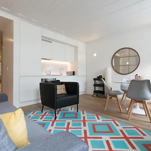 Flh Chiado Modern Place Apartment Lissabon